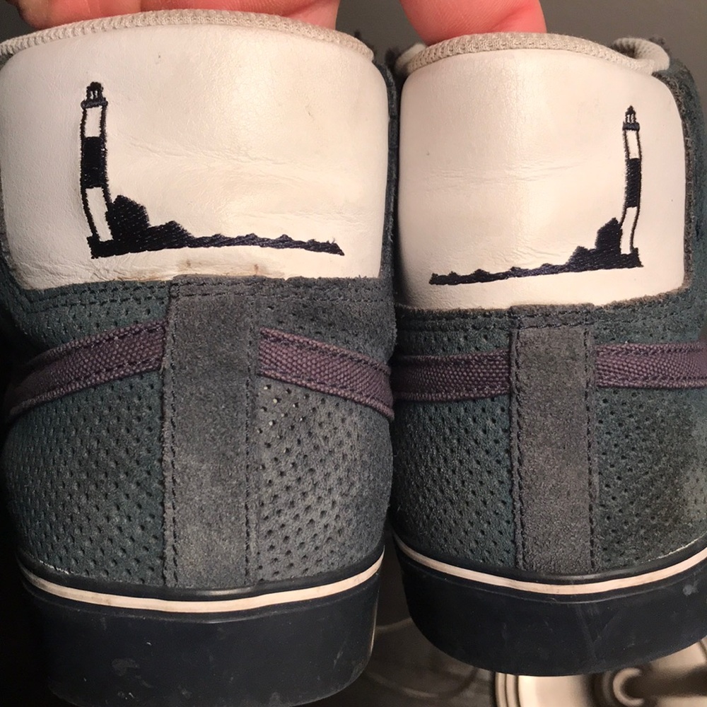 Ultra rare Nantucket Nike high top skate shoe SB !